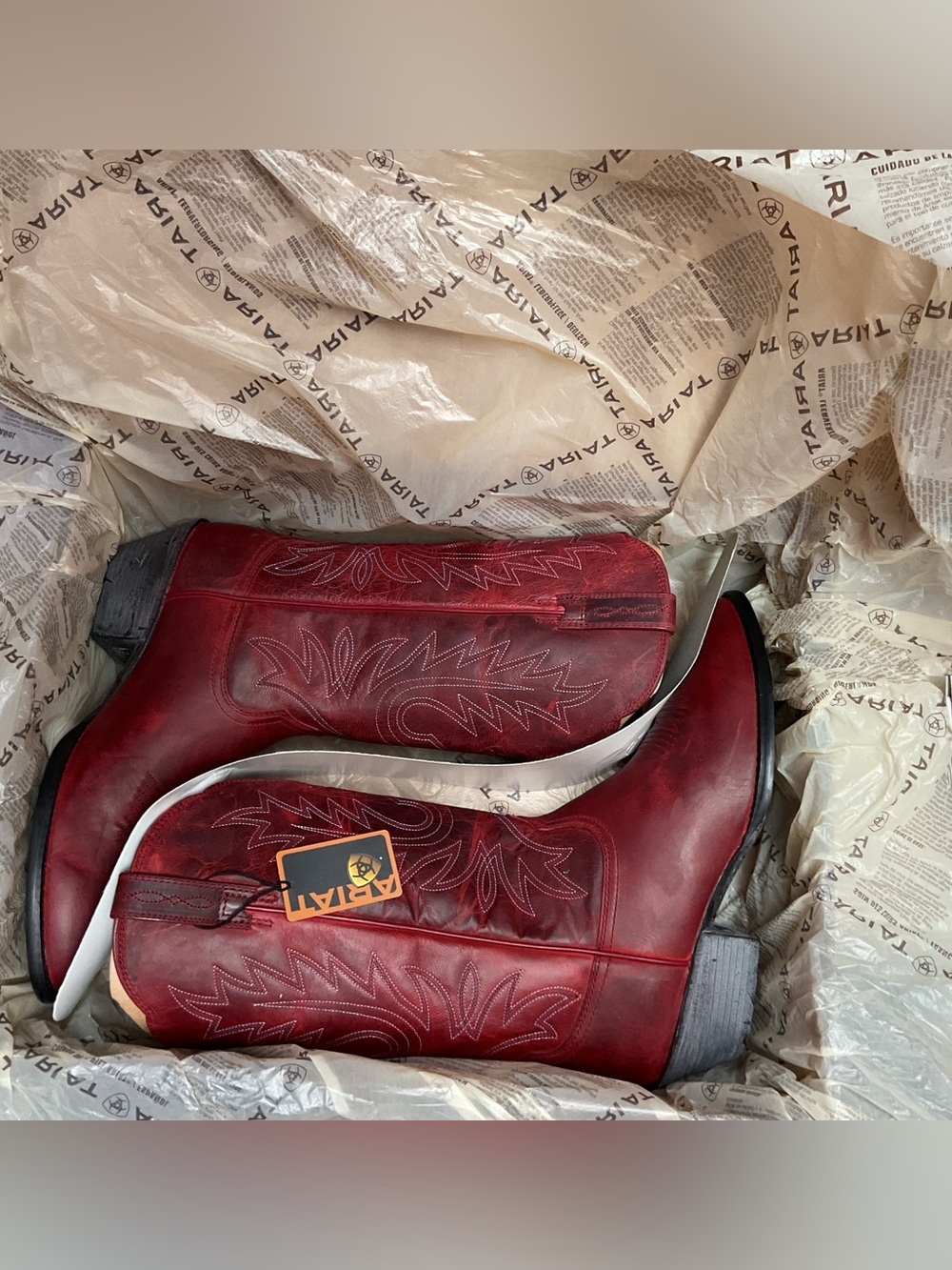 Ariat NWT Women's Western Heritage R-Toe Redwood Women's Cowboy Boots NEW